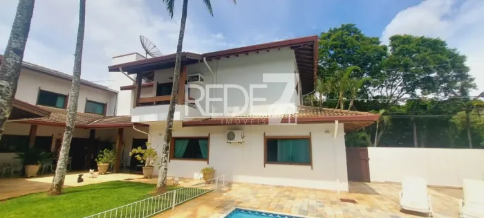 Casa em Condomínio de Luxo em Campinas-SP: 4 Quartos, 3 Suítes, 3 Salas e Mais!