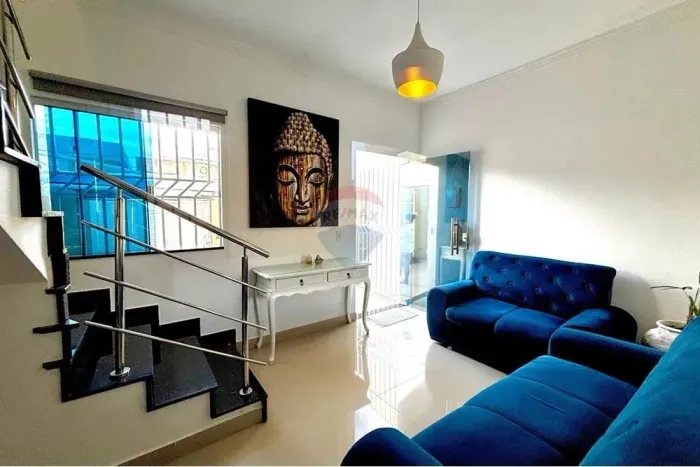 Casa Duplex Mobiliada com Vista Parcial para o Mar