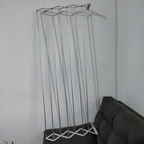 Vendo Varal de Roupas de Parede Sanfonado 1,20 M de Alumínio 