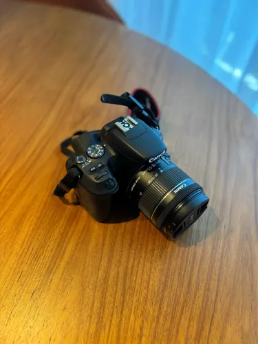 Câmera Canon SL2 (2018)