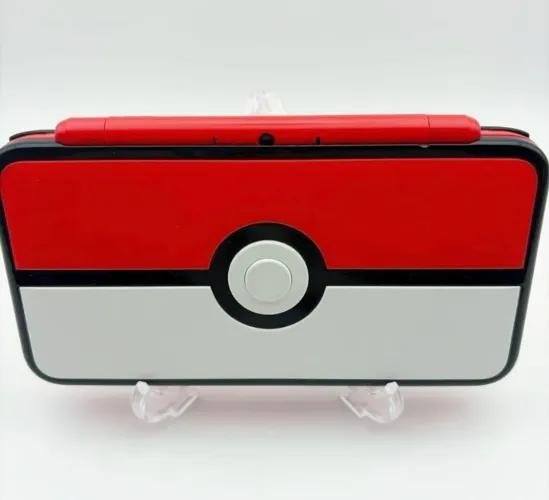 Nintendo New 2ds LL edição pokeball