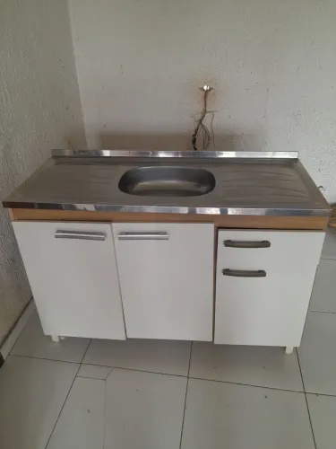 Balcão com pia de cozinha + um armarinho(brinde)