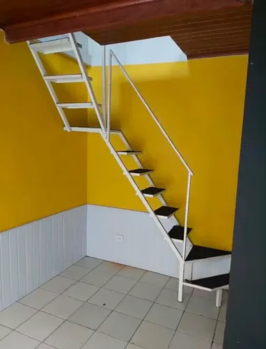 LOJA / ESCRITÓRIO COMERCIAL EM CENTRO COMERCIAL