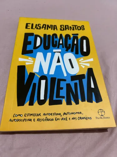 Livro Educação não Violenta, de Elisama Santos