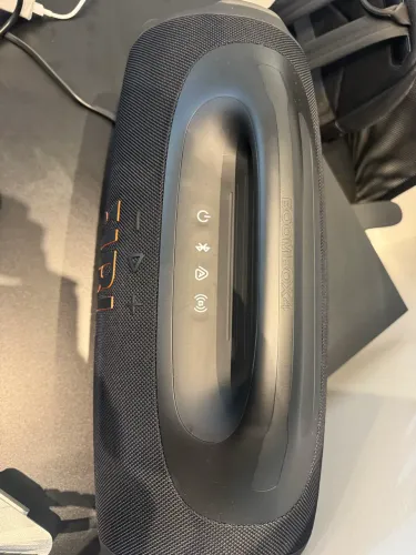 Caixa de som JBL Boombox 4 original, em estado de nova.