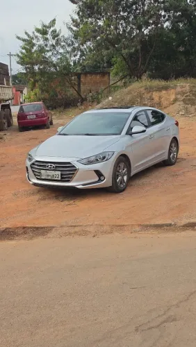 Hyundai Elantra Special Edit. 2.0 16V Flex Aut. 2017