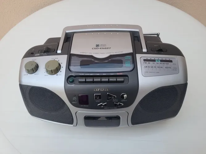 Som Aiwa 3 em 1 CSD-ES227. CD, Rádio e K7 em ótimo estado