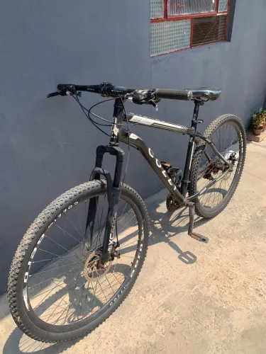 Bicicleta aro 29 coli usada?em bom estado