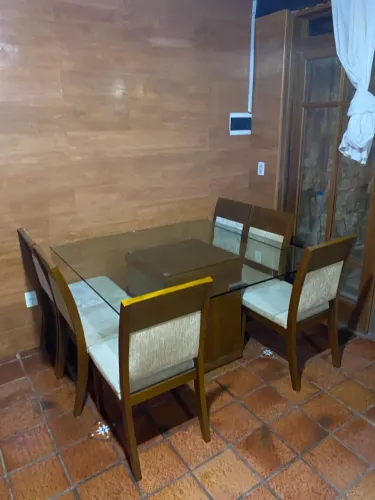 Mesa de Jantar 140cm com Tampo de Vidro + 6 Cadeiras | Excelente Estado