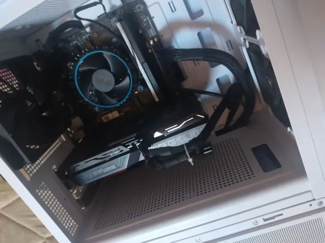 PC GAMER I5 12400F + 3060 TI