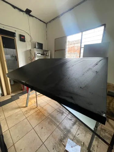 Toldo fixo em lona preta