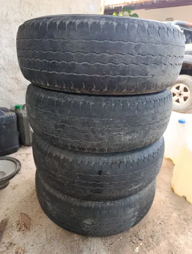 Pneus 265/70/16