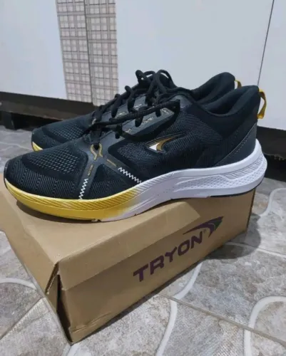 Tênis esportivo trayon novo n 40