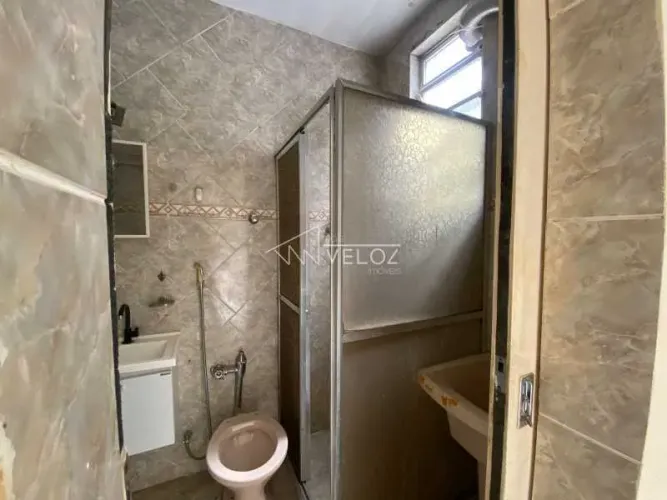 Kitnet/Conjugado : / Residencial / Catete