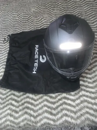 Oportunidade!! Capacete RACE TECH tamanho 60