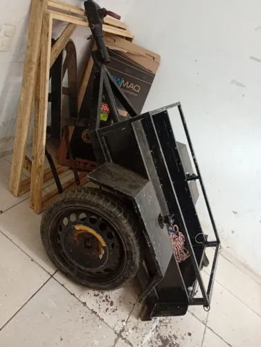 Vendo  essa carrocinha.. vai com suporte..