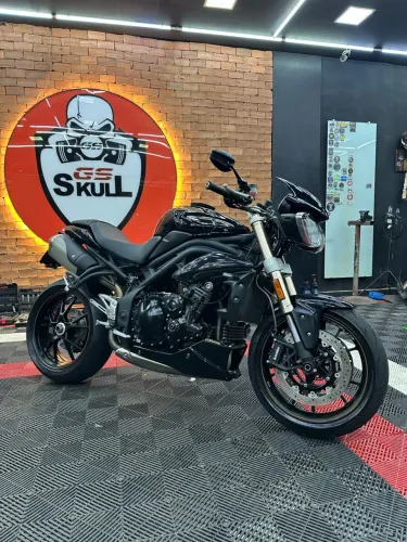 Triumph Speed triple 1050 2015/2015