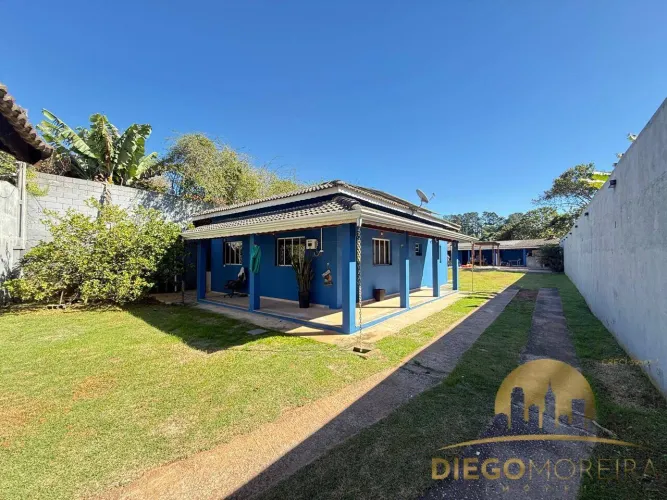 CASA TÉRREA COM PISCINA AQUECIDA À VENDA E LOCAÇÃO EM TERRA PRETA
