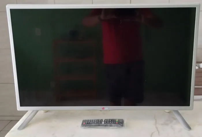 Vendo TV digital LG,32 polegadas
