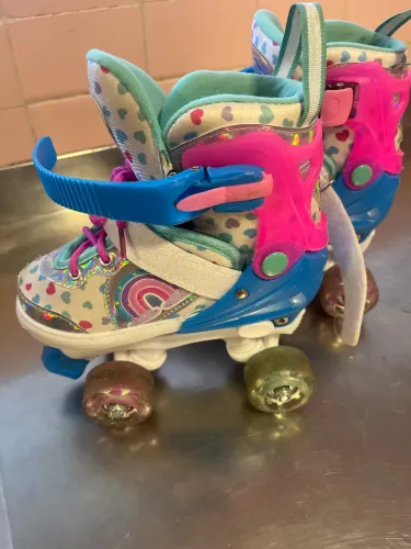 Patins Infantil Menina Iluminado Sereia Ajustável 4 Rodas