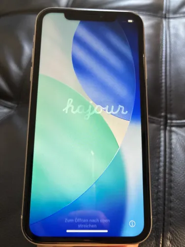 iPhone 11 64 gb usado bateria saúde de 73 %