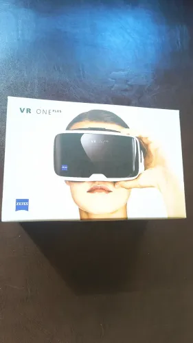 Vendo óculos de realidade virtual Zeiss VR onde plus novo