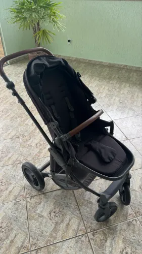 Carrinho bebê COMO 4 - bebê conforto - base isofix - Moisés 