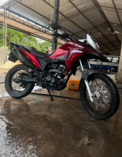 Vendo essa linda moto