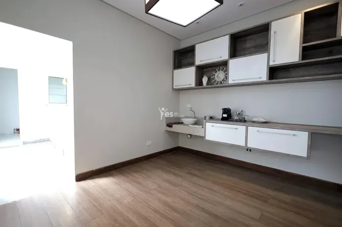 Sobrado com 121m², 2 dormitórios, 2 banheiros, 2 vagas - Vila Alpina, Santo André REF: 201