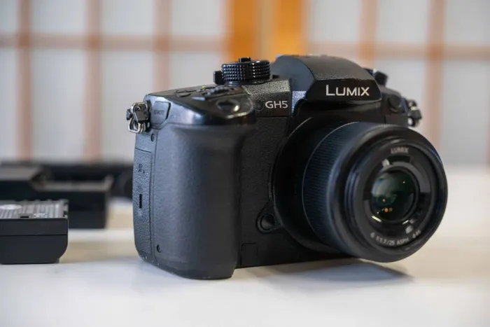 Lente Panasonic Lumix 25 1.7 G