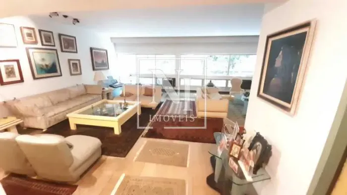 Apartamento : / Residencial / Copacabana