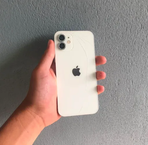 Iphone 12 ( para conserto ou retirada de peças)