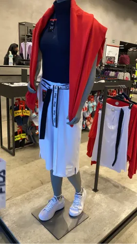 Bermuda / body Fila G/GG novos! Só vendo o conjunto