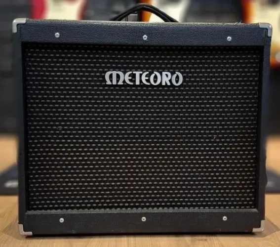 Amplificador Valvulado Meteoro Dinamic Mg-30