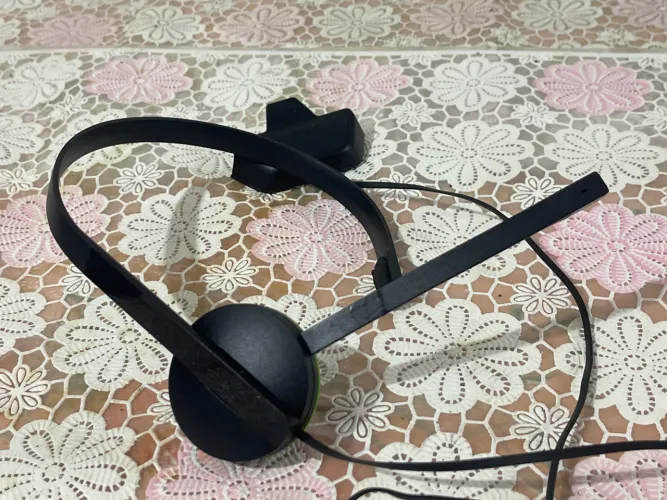 Headset com Fio de Chat Original para Xbox One ( semi novo )