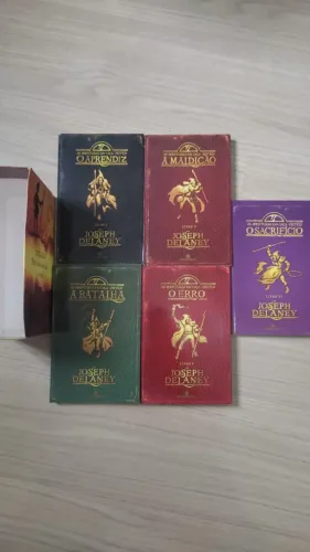 Box as Aventuras do Caça-feitiço (5 Volumes) - USADO