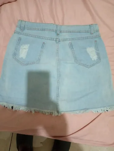 Vendo duas sais jeans lindas,uma foi usada apenas 1veze,a outra poucas vezes