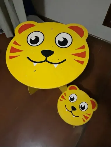 Mesa mesinha infantil tigre