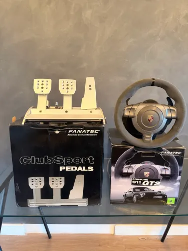 Volante fanatec porsche gt2 com pedais club sport V1 com abs e 80 nm frenagem