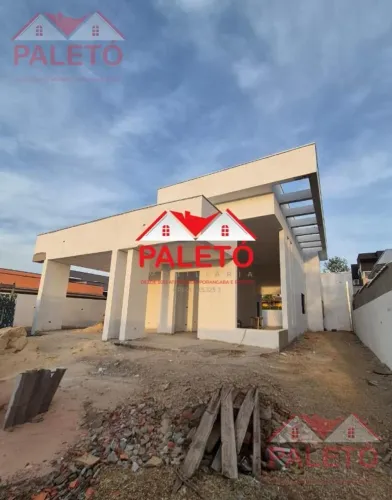 CASA RESIDENCIAL em Porangaba - São Paulo,