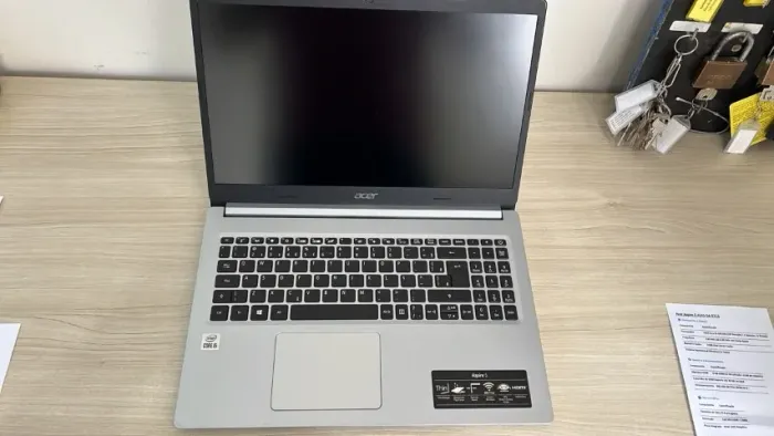 ACER I5 8GB RAM SSD256
