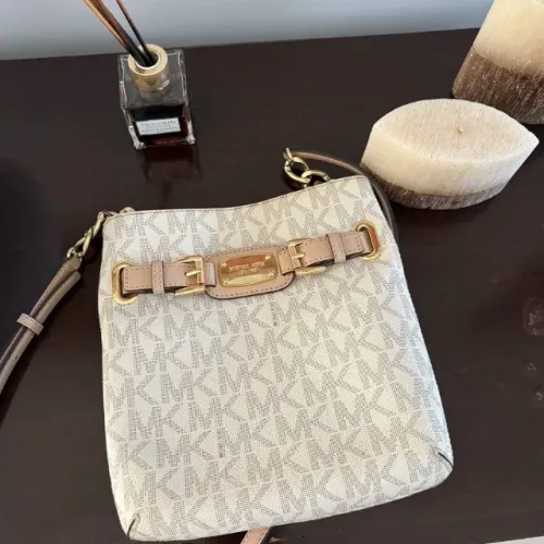 bolsa michael kors bege