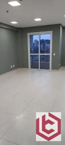 Sala para alugar em Prédio Comercial, 44 m² por R$ 3.520 PACOTE/mês - Vila Matias - Santos