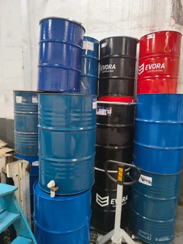 Tambor de ferro metal 200 litros  para fazer  mesa banco churrasqueira 