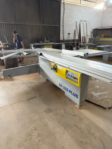 Máquina de corte Ff 325 plus em ótimo estado
