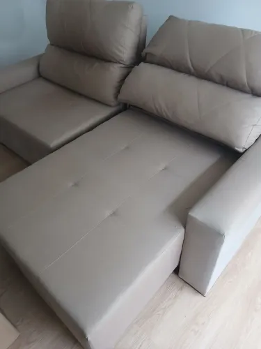 Sofá reclinável retrátil 