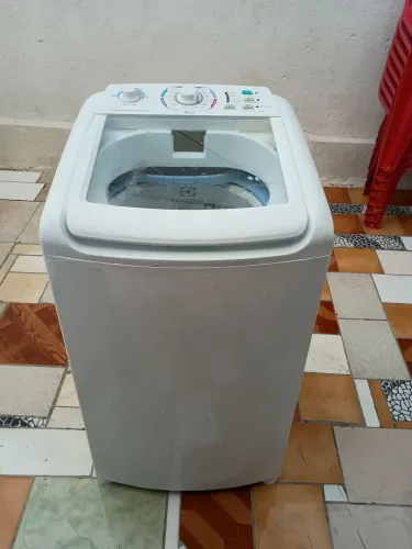 Vendo máquina de lavar roupa Eletrolux 8kg