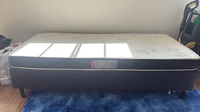 Cama box solteiro usada + colchão usado