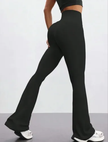Legging flare preta PP/P