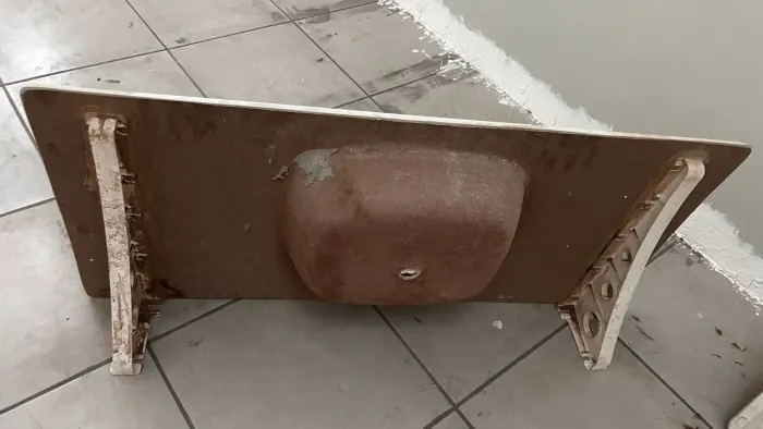 Pia de cozinha e lavatório, pra levar logo!